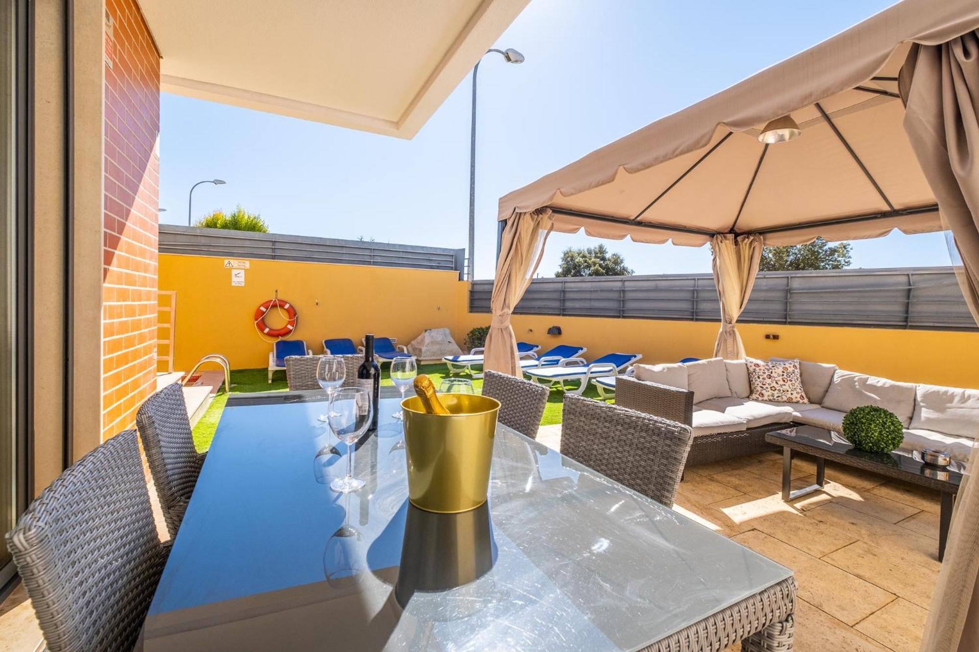 Cozy Villa With Pool And Barbecue Albufeira Exterior photo