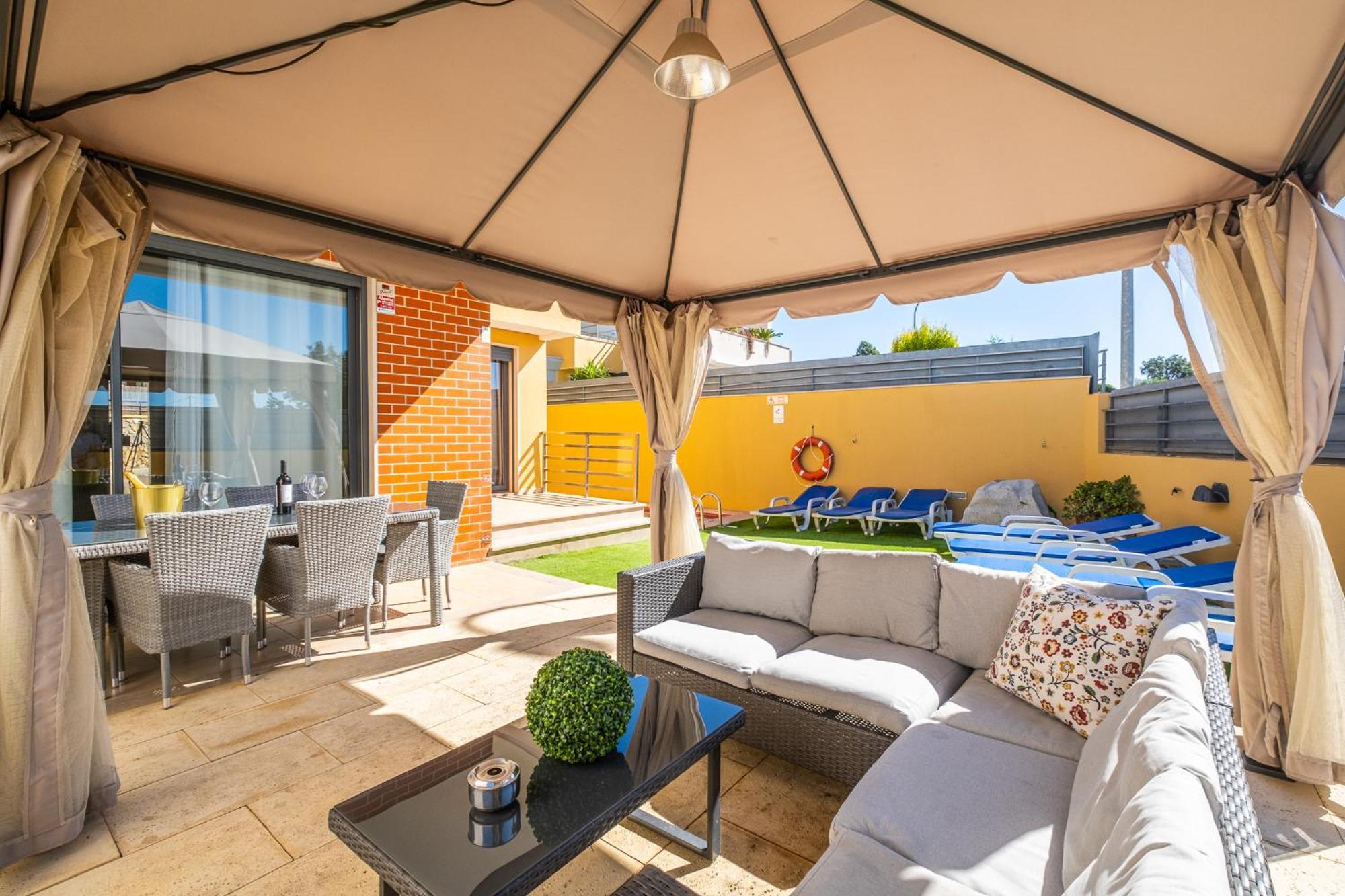 Cozy Villa With Pool And Barbecue Albufeira Exterior photo